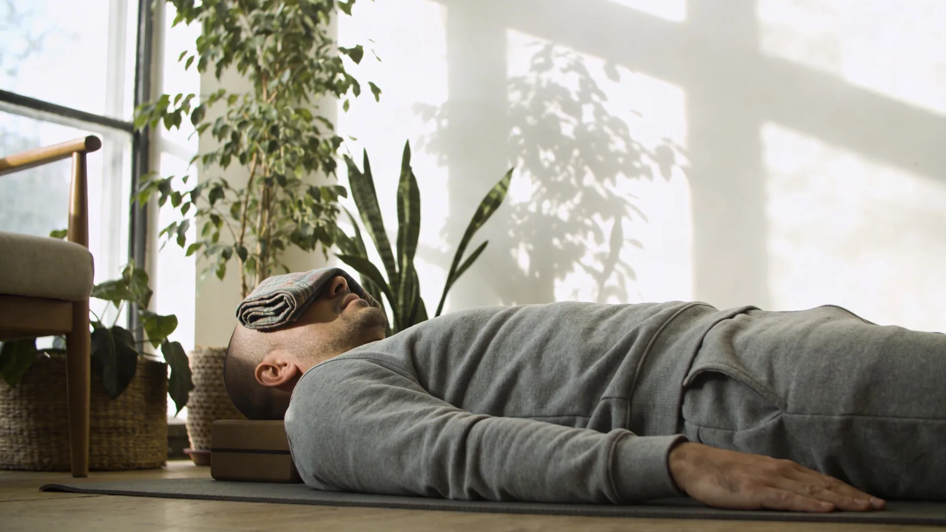 single-source natural light moment - vagus nerve exercises