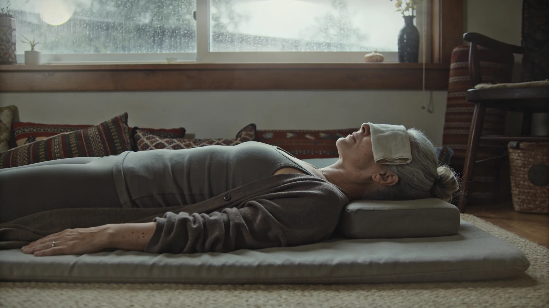Hero image for the article: What somatic yoga is—and how to try it tonight without forcing anything?